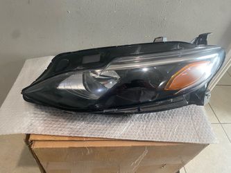 2019-2015 Chevy Malibu  left headlight