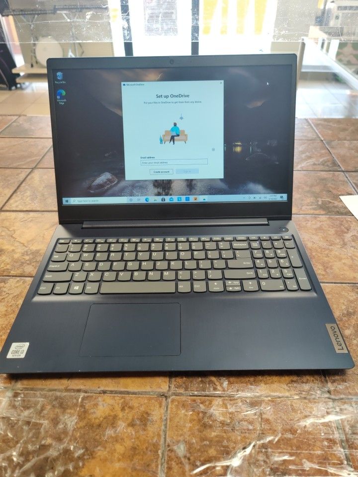 Lenovo Laptop 256 GB
