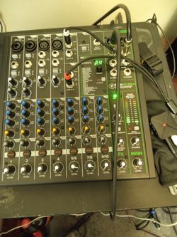 Mixer..Mackie..New..220$
