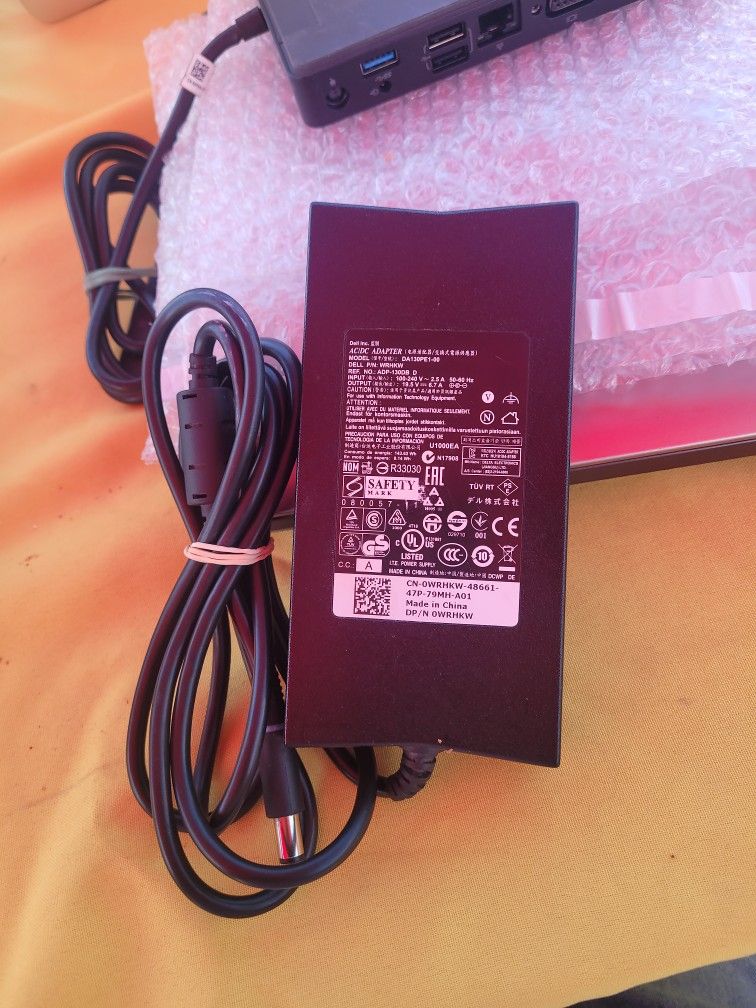 Ac Dc ADAPTER Dell 19 5V. 6.7A