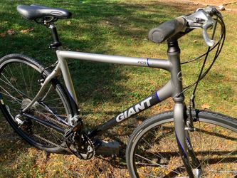 Giant FCR 3 Hybrid Bike
