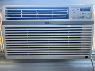 LG Window Air Conditioner LW8016ER