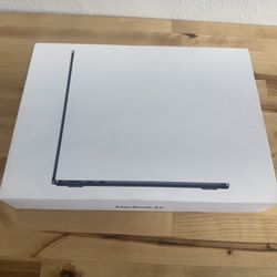 MacBook Air 13” / M4 / 2025 / M*D*M