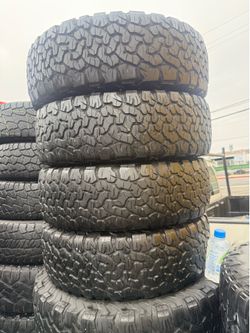 Vendo 245/70/R17 las 4 llantas Bfgoodrich por $200