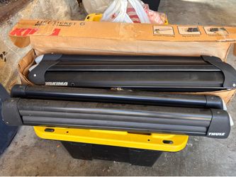 Sky/snowboards roof racks