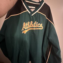 Vintage Athletics Batter Box Pullover 