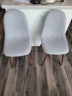 2 Chairs