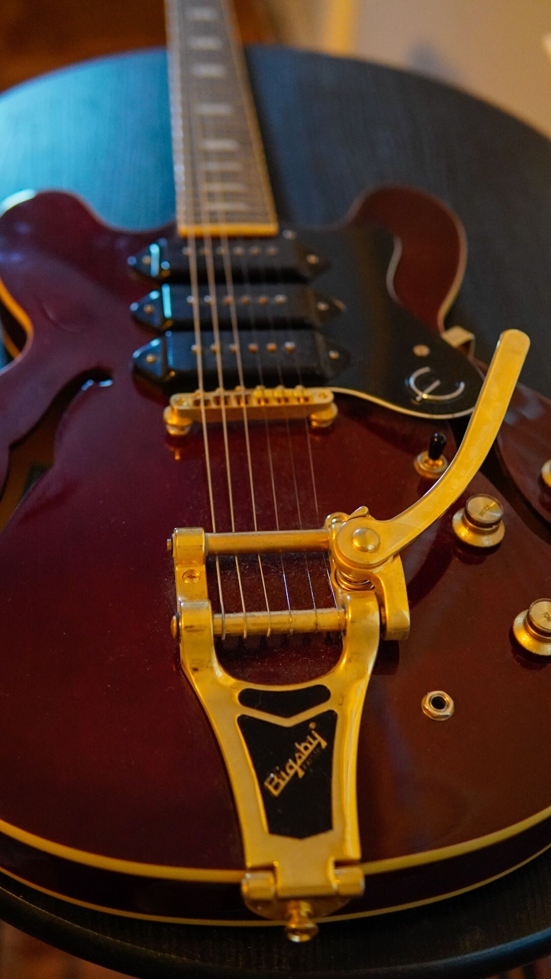 Epiphone Riviera custom P93 VERY LIGHTLY USED GUITAR