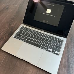 Apple MacBook Air (13-inch, M1, 2020)