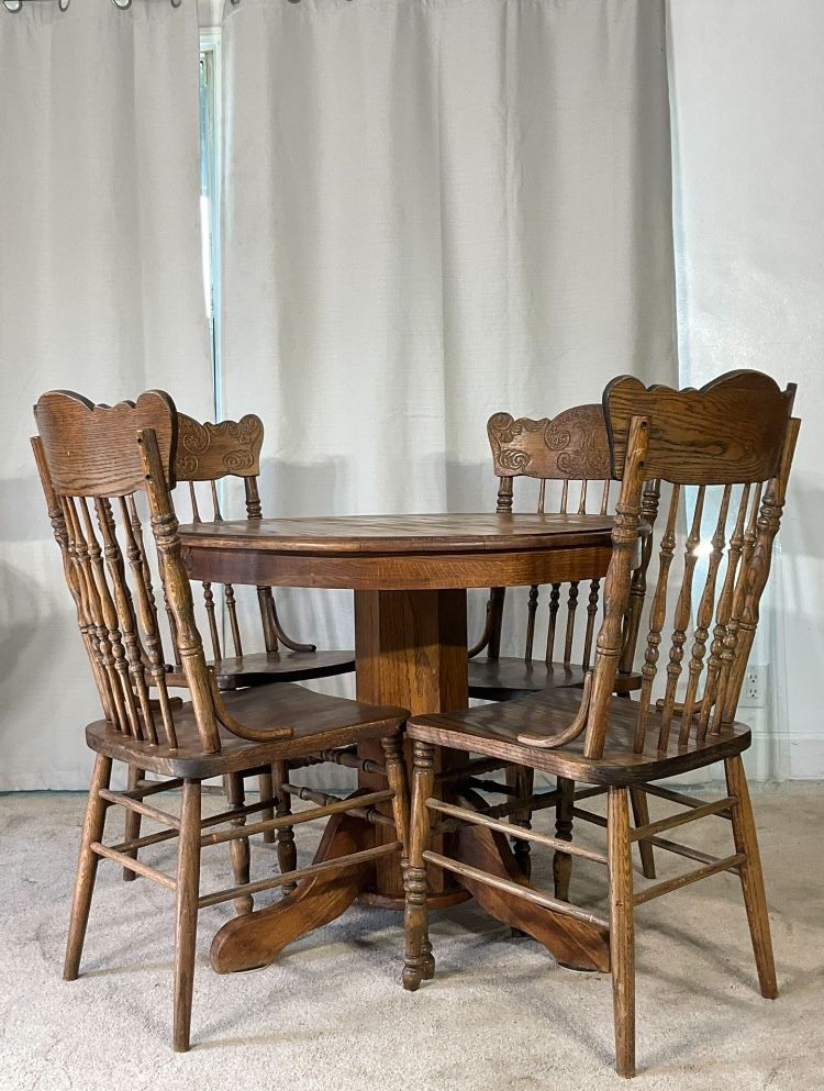 Super Cute Kitchen Dining Table With 4 Pressed Back Chairs