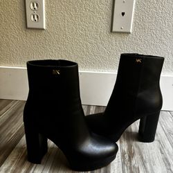 Michael Kors Plateform Boots 