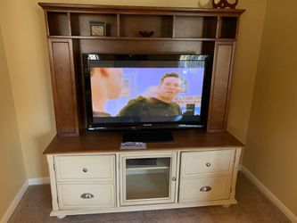 Television stand with shelves