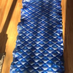 inflatable floating water mat