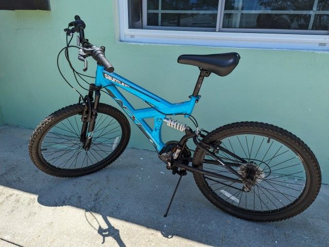 Next Gauntlet BMX Style Bike - 24 Inch - 18 Speed
