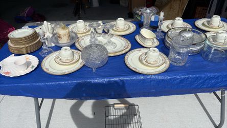 Beautiful dinner ware