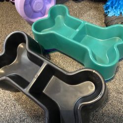 Dog Bowls 