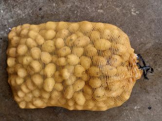 50 lbs Yellow Potatoes  ( Delivery Include  )
