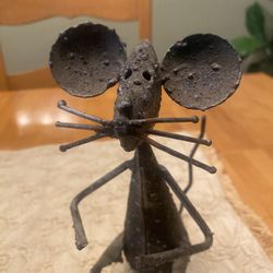 Rustic vintage metal handcrafted mouse statue. 8.5 inches tall x 6 longs 3 wide. Cottage/ farmhouse