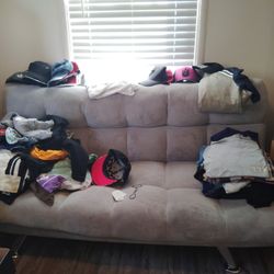 Grey Futon Used  100 / best Offer 