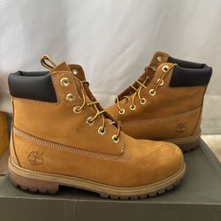Junior’s Timberland
