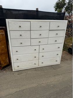 Solid oak dresser 54” x 18”x 54”