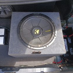12 Kicker CompS Subwoofer 