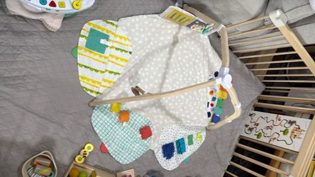 Lovevery Play Gym