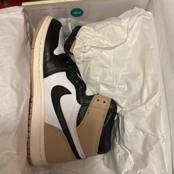 Jordan 1 High Latte Women’s Size 7