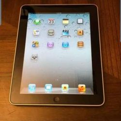 Apple iPad 1st Generation Touchscreen WiFi. Camera
Very Good CONDITION👌👌
With Charging Cable