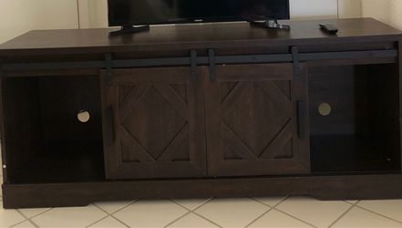 FURNITURE (Please read the entire description)