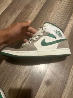 Jordan 1 mid