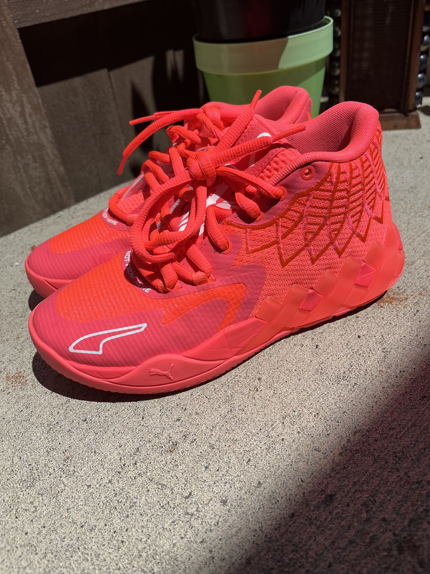 **$40** GUC Puma Melo MB.01 “Breast Cancer Awareness” Men size 6 women 7.5