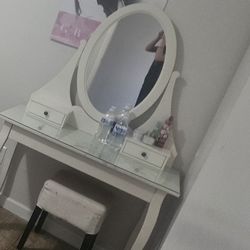 White glass vanity