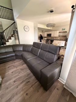 Z Gallerie Genuine Leather Sectional Sofa 🛋️ - Gray/Charcoal