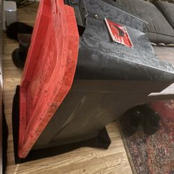 craftsman. 40 gal storage 