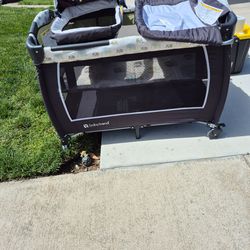 Pak n Play - 4 in 1 Great condition.