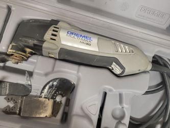 Dremel multi max mm20 tool and case.