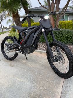 2023 Surron LBX (800 Miles) —-NO TRADES—