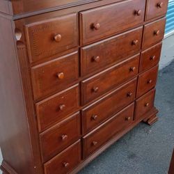 Lexington Armoire and Dresser Set 