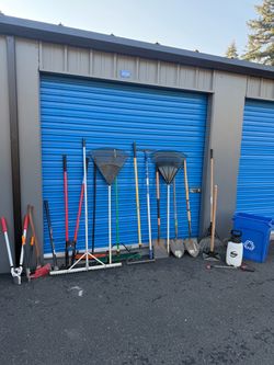 Large Lot of Yard & Garden Tools – Rakes, Shovels, Loppers & More