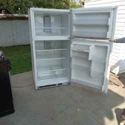 Whirlpool Refrigerator 