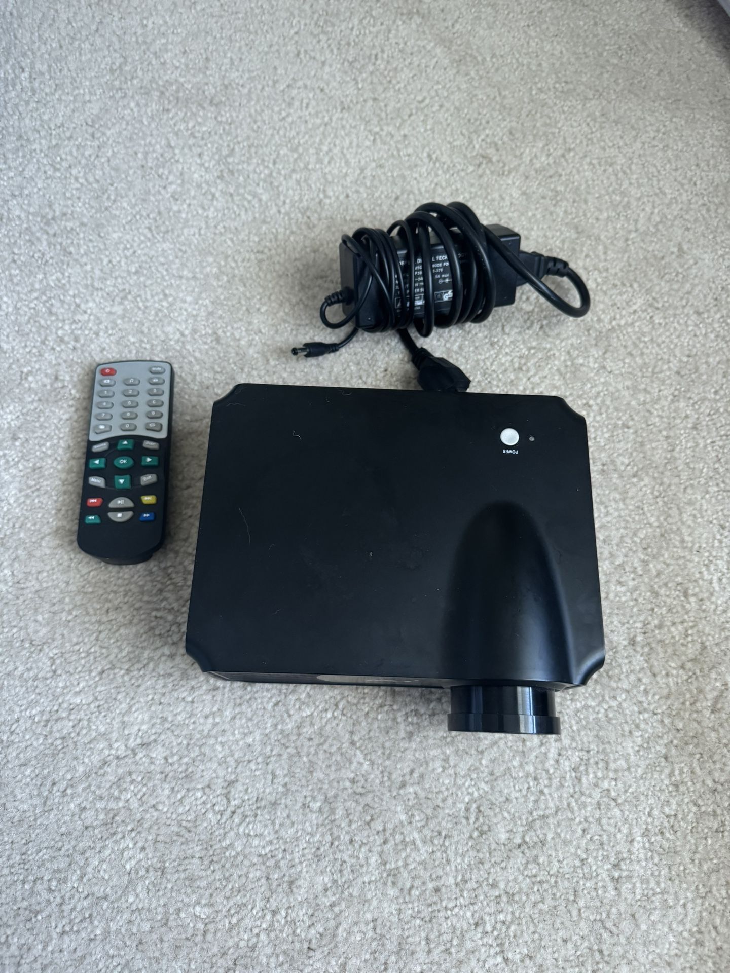 120” LCD Portable Projector