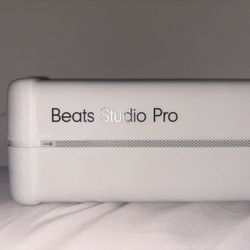 Beats Studio Pro 