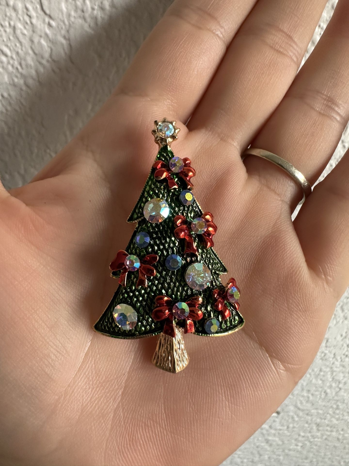 Christmas Tree Xmas Trees Pin Brooch Gold Plated Rhinestones Super Great Quality All Comes In Gift Box