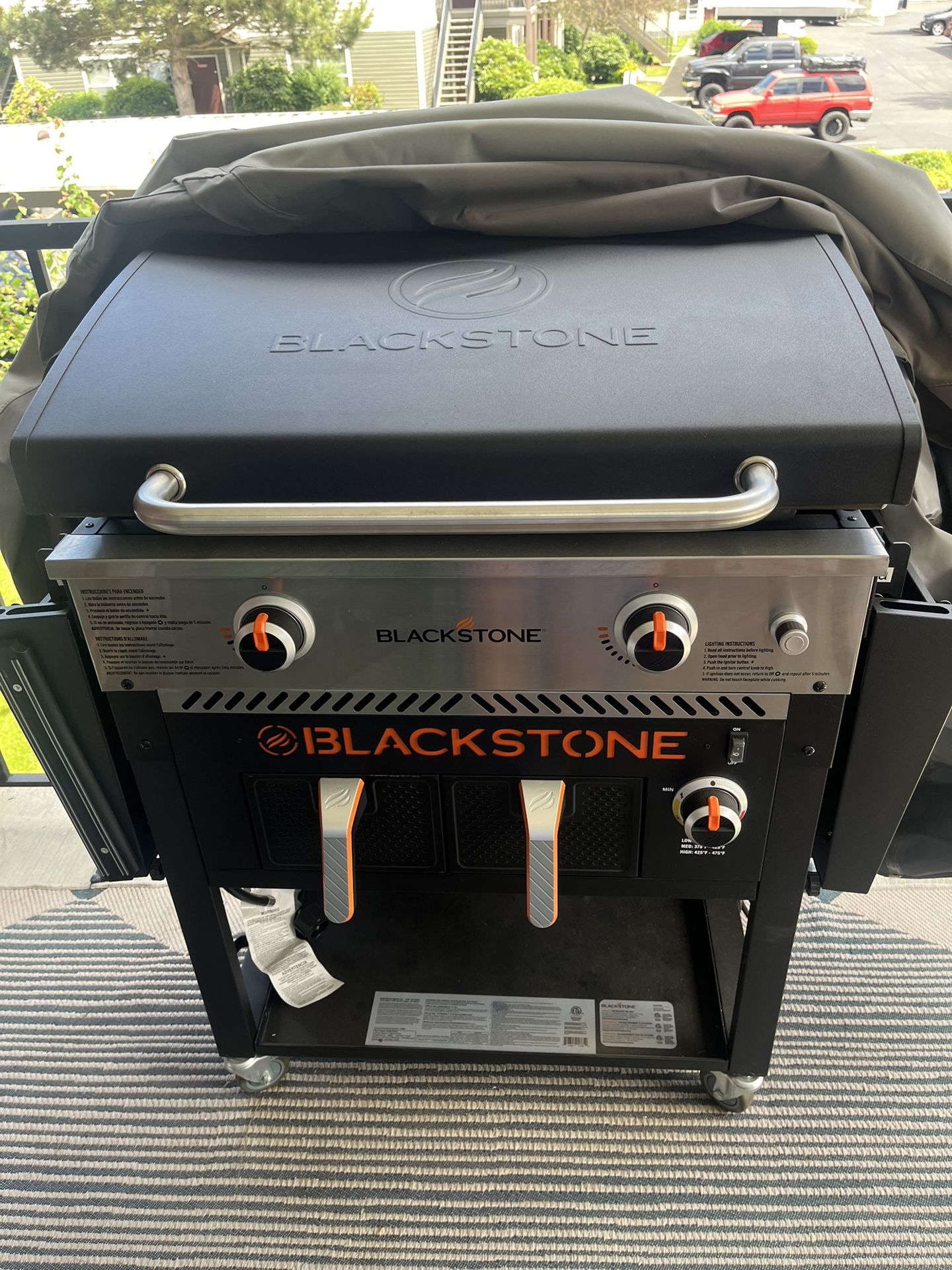 Brand new 28” Blackstone Griddle With Air Fryer