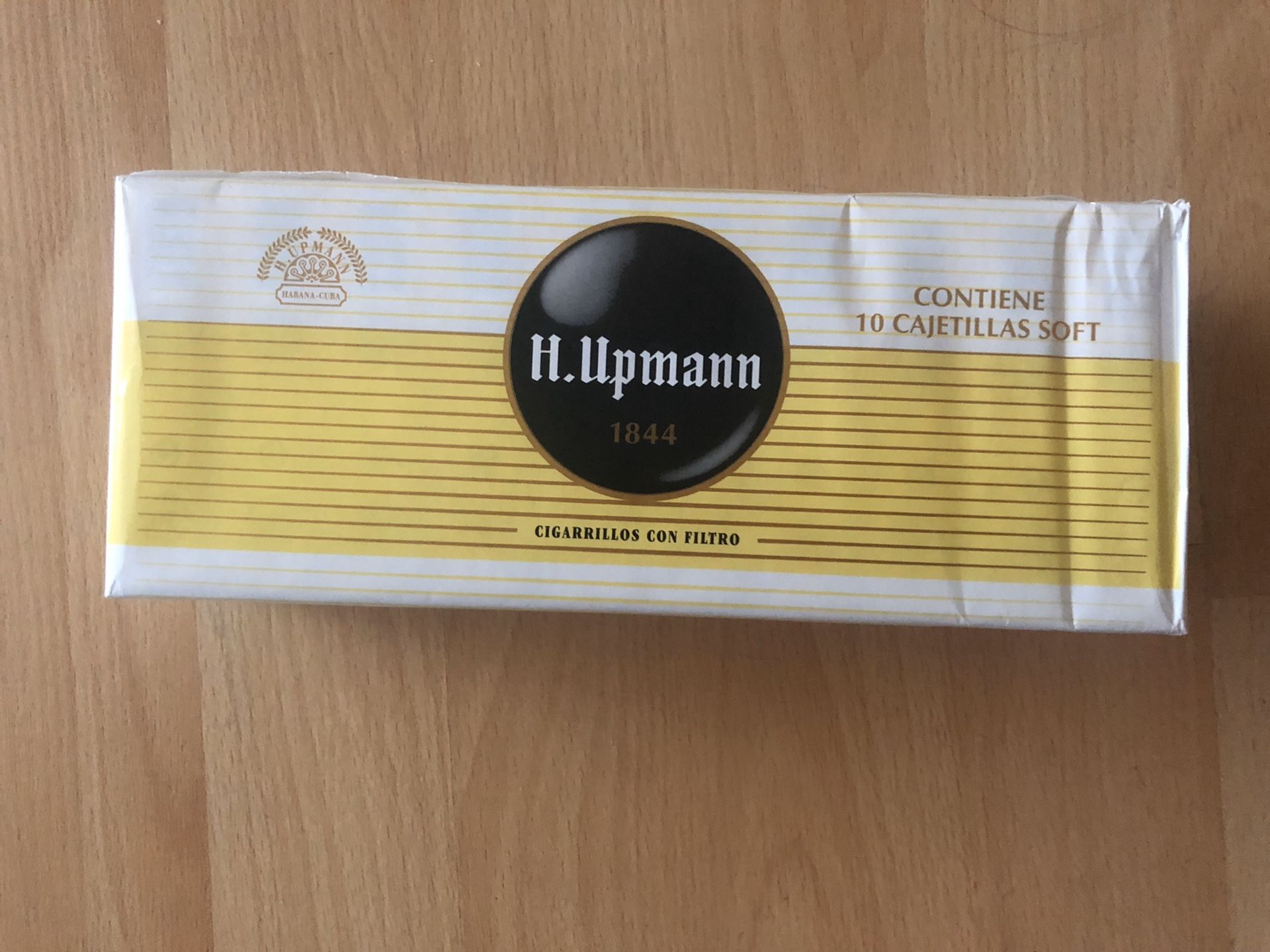 Cigarros cubanos H.Upmann 🇨🇺