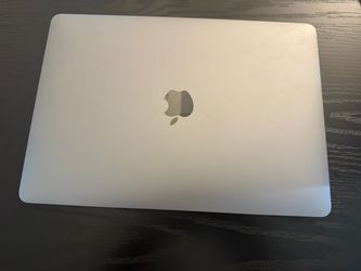 2017 MacBook Pro 13” – Intel Core i5, 8GB RAM, 500MB – Great Backup/Student Laptop (4)
