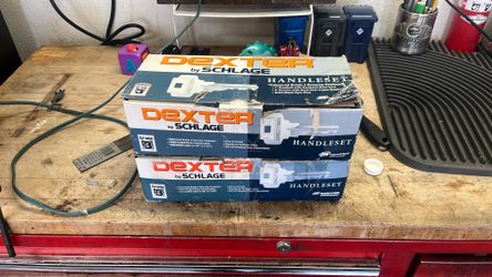 Front door handle lock set new in boxes see pictures