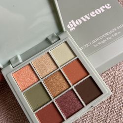 Glowcore Mystic Earth Eyeshadow Palette (new) 