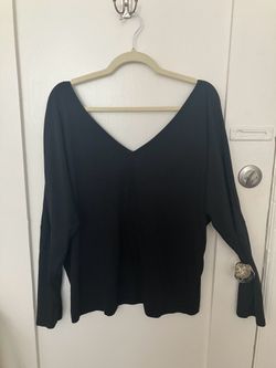 Black V-Neck Long Sleeve Top, Size 2XL